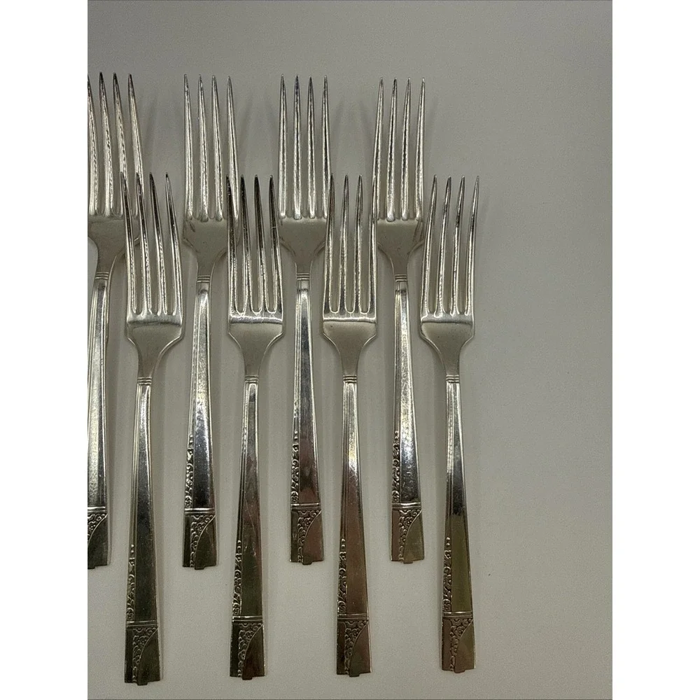 Nobility Plate Caprice 8 Dinner Forks Silverplate Flatware Oneida Flatware 7.5